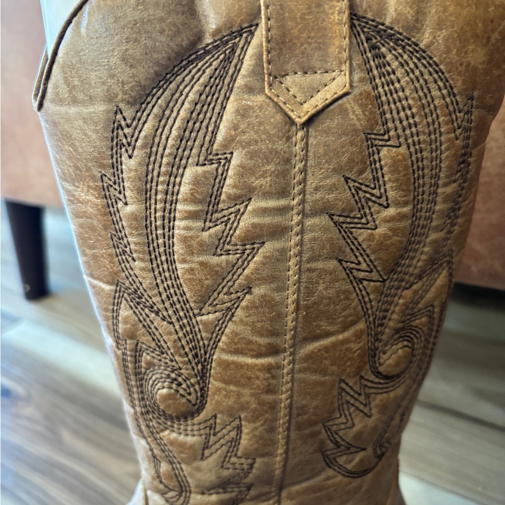 Coconuts by Matisse Tan Heeled Boots - Picture 7 of 10
